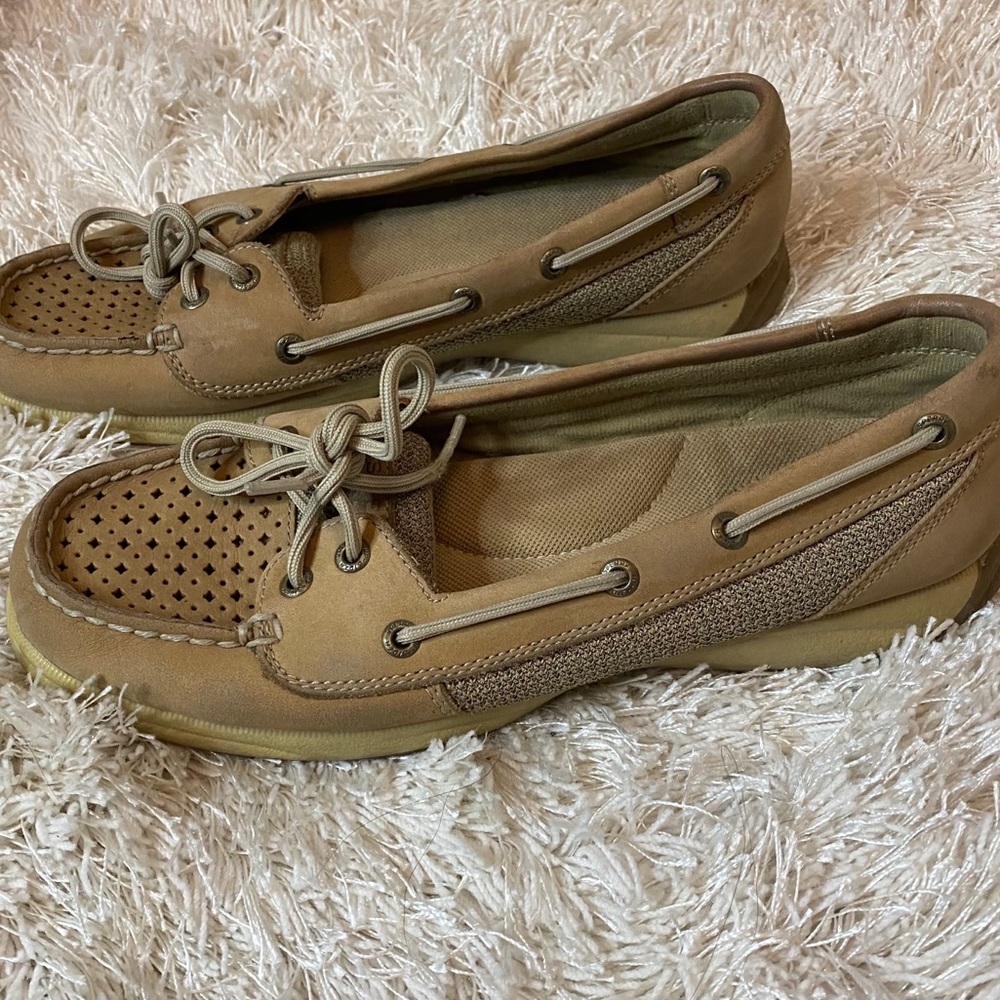 women’s sperrys